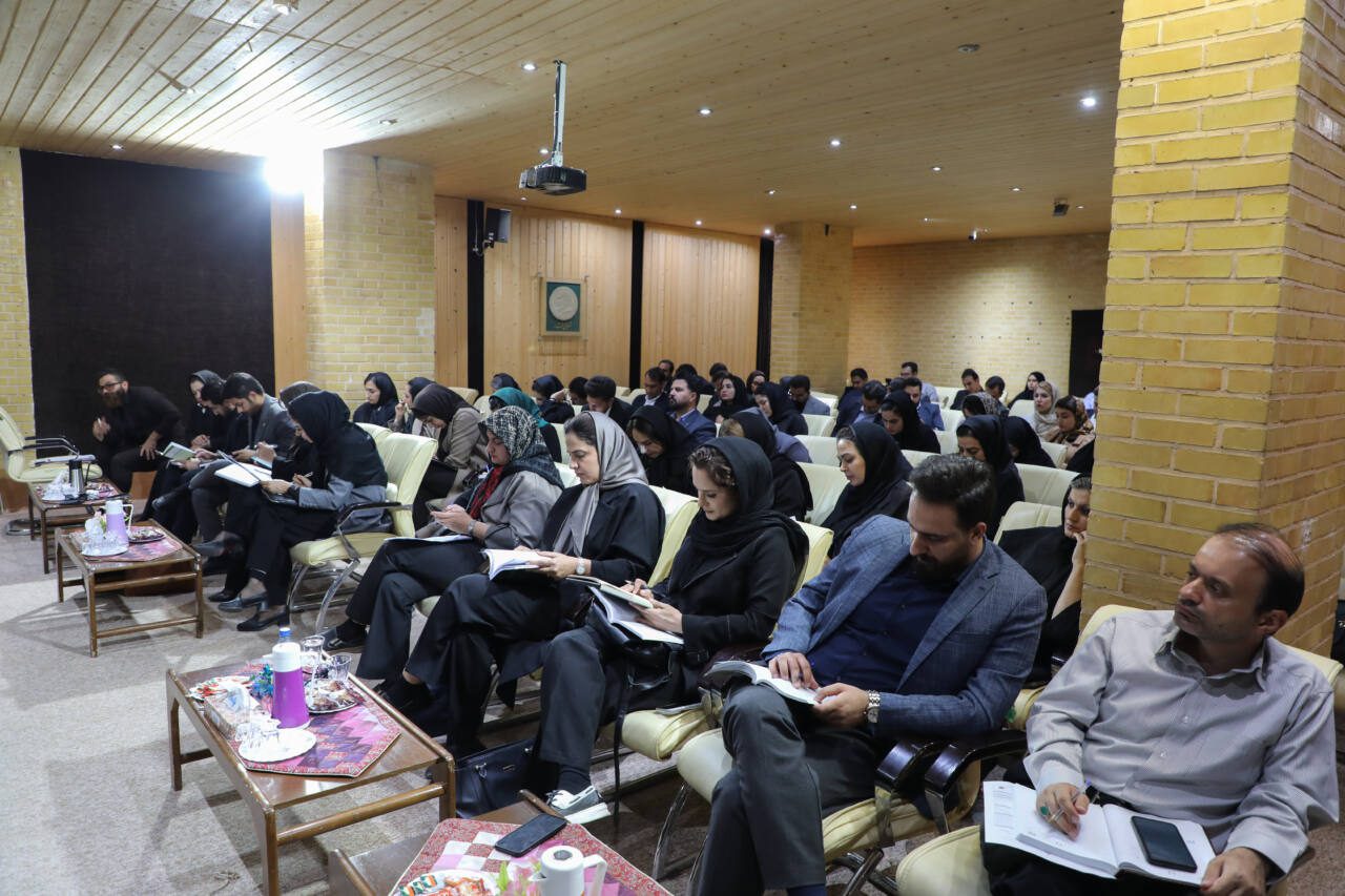 سمینار گروه حقوق (۱۴)