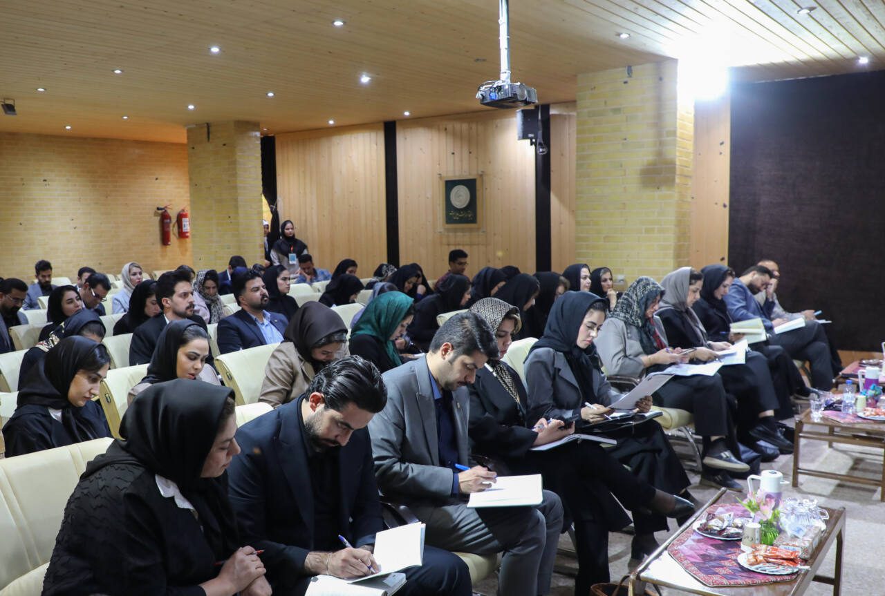 سمینار گروه حقوق (۱۵)