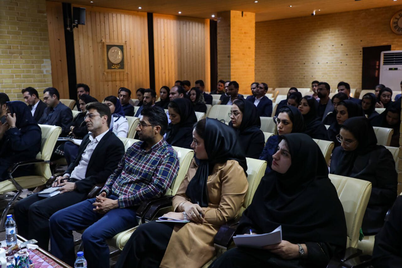 سمینار گروه حقوق (۳)